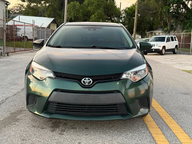 2014 Toyota Corolla — photo 1