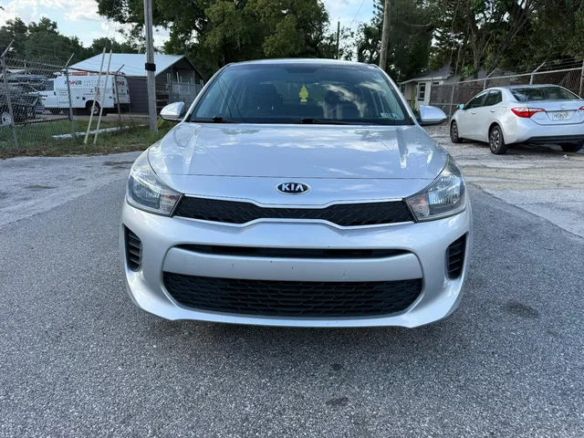 2019 Kia Rio S — photo 1